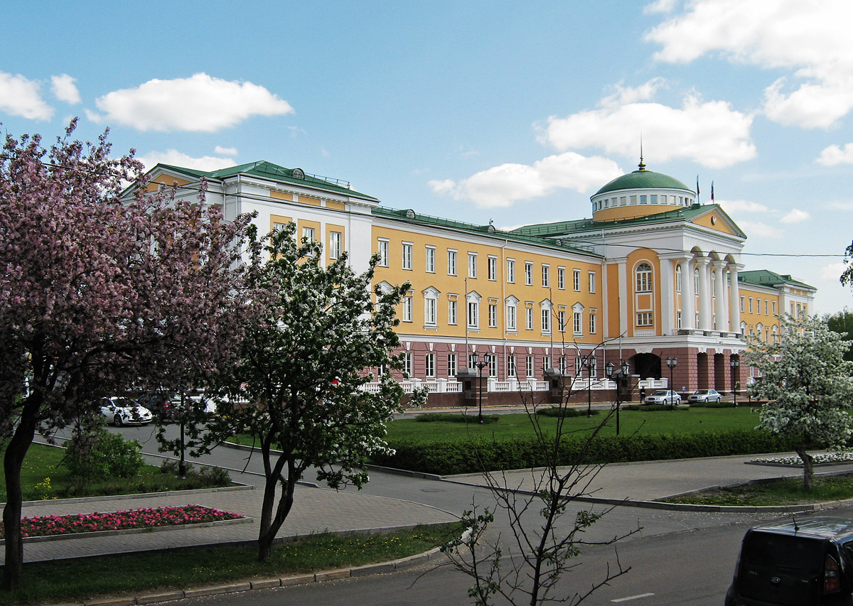 Ижевск, Улица Лихвинцева, 25