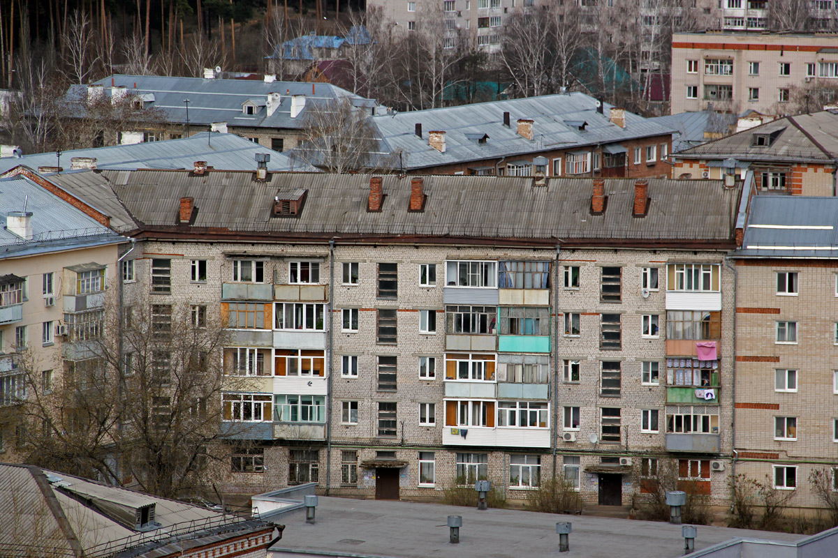 Казань, Улица Ильича, 21 / Улица Лейтенанта Красикова, 8