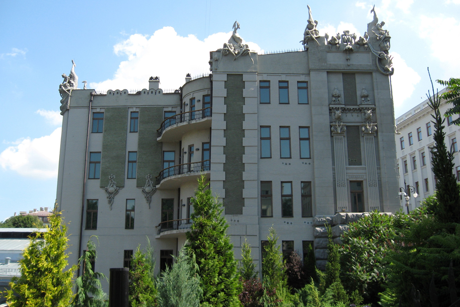 Kyiv, Банковая улица, 10
