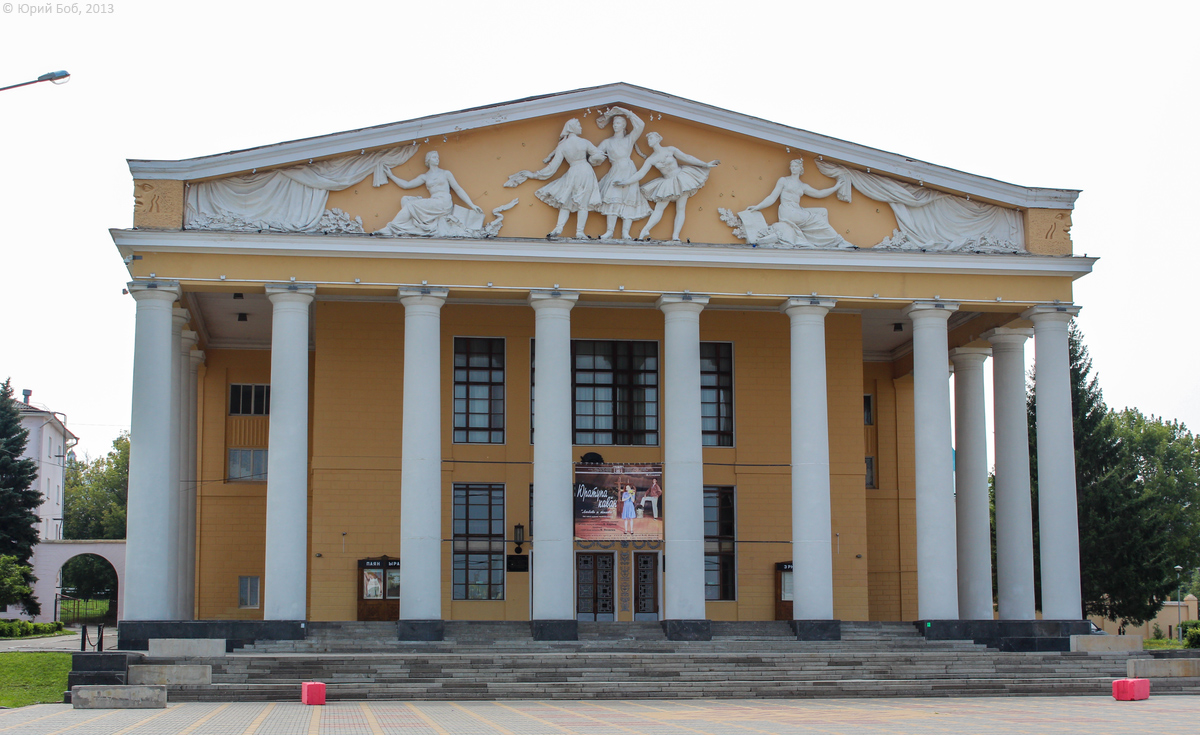 Чебоксары, Красная площадь, 7