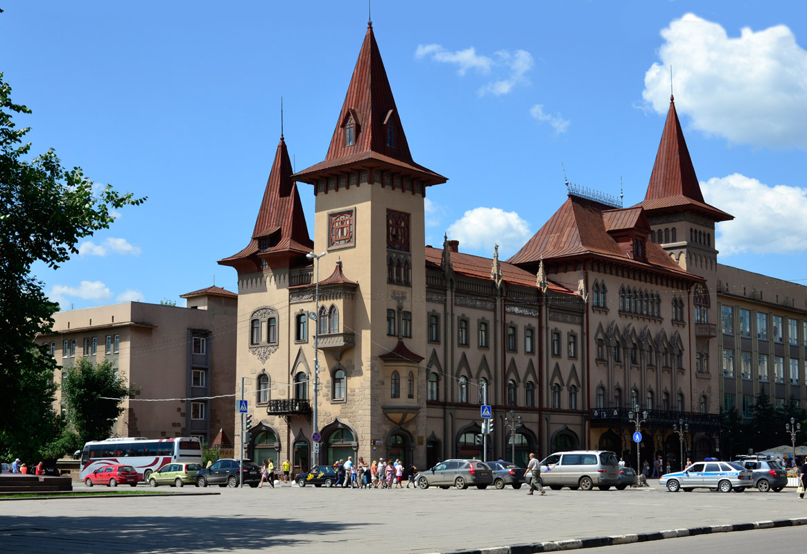 Саратов, Проспект Петра Столыпина, 1