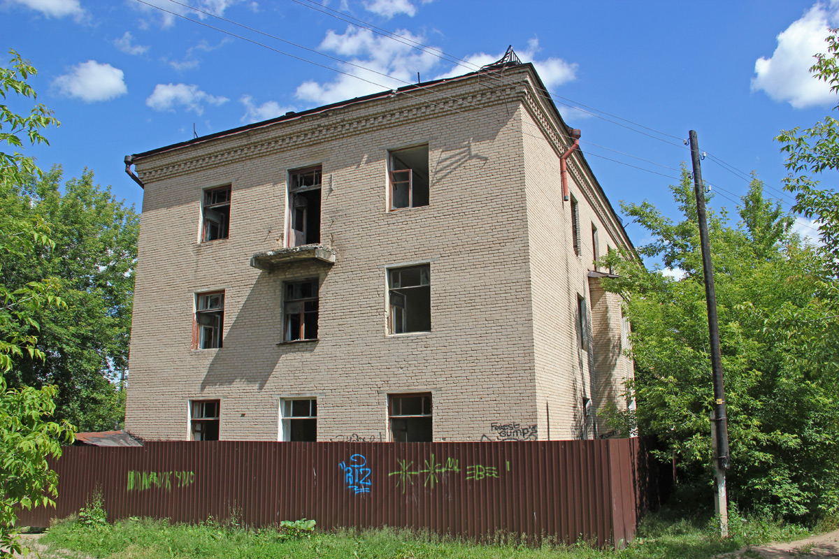 Казань, Улица Максимова, 37А