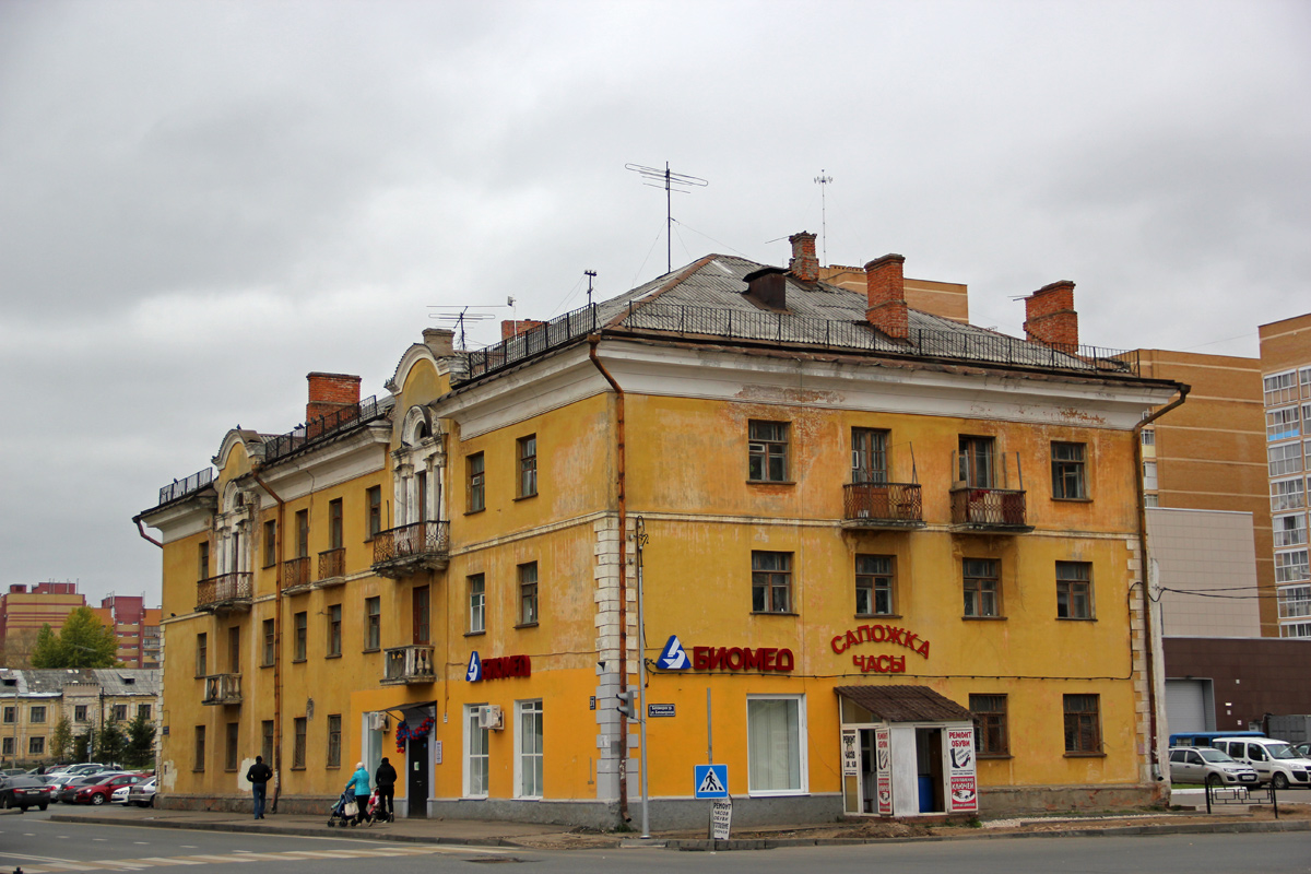 Kazań, Ленинградская улица, 31 / Беломорская улица, 1