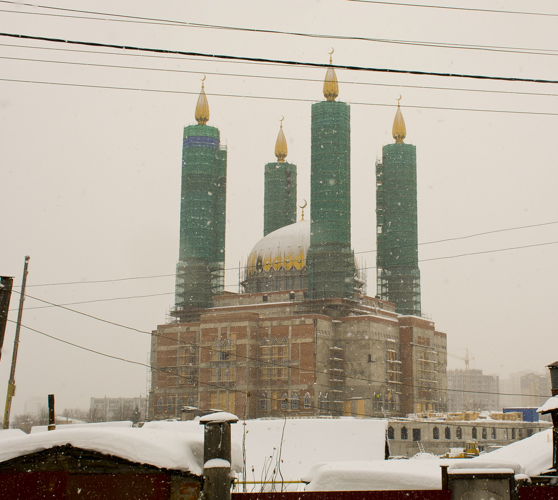 Уфа, Проспект Салавата Юлаева / Коммунистическая улица