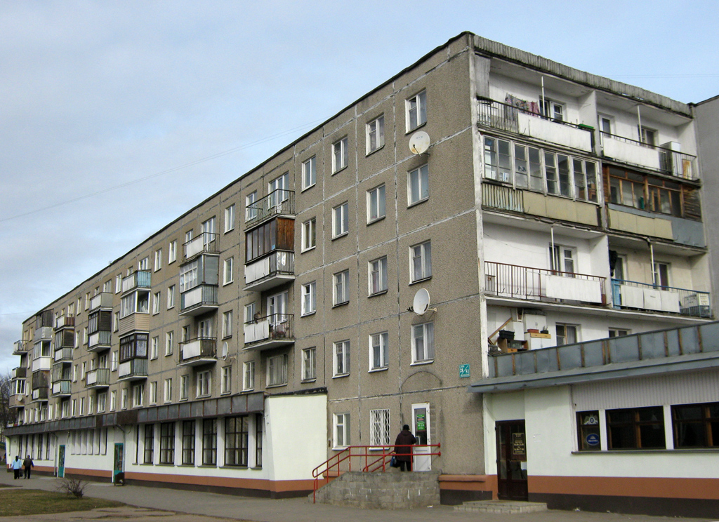 Минск, Улица Ванеева, 28 / Партизанский проспект, 51