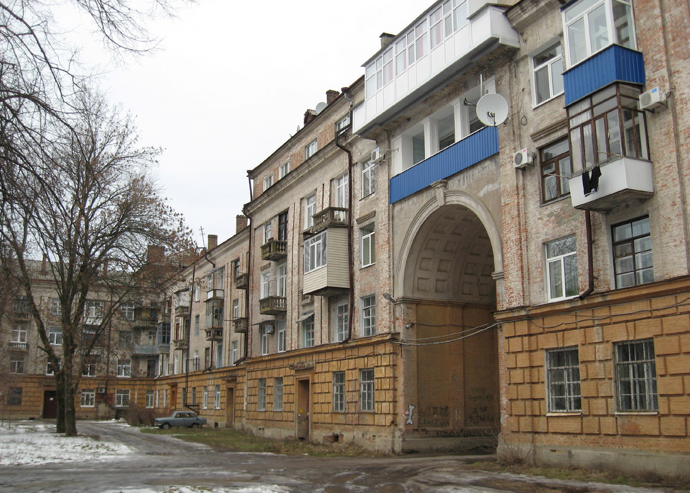 Полтава, Улица Петра Юрченко, 21 / Улица Гетьмана, 9