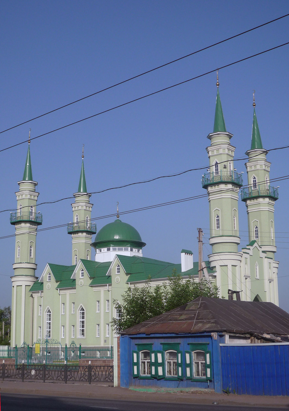 Sterlitamak, Улица Мира, 15; Улица Мира, 17