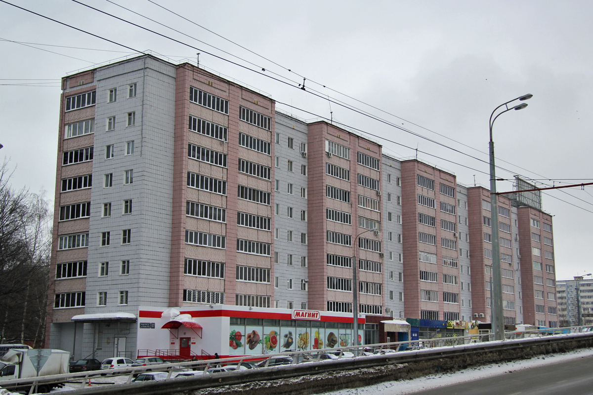 Казань, Улица Рихарда Зорге, 57 / Проспект Победы, 29