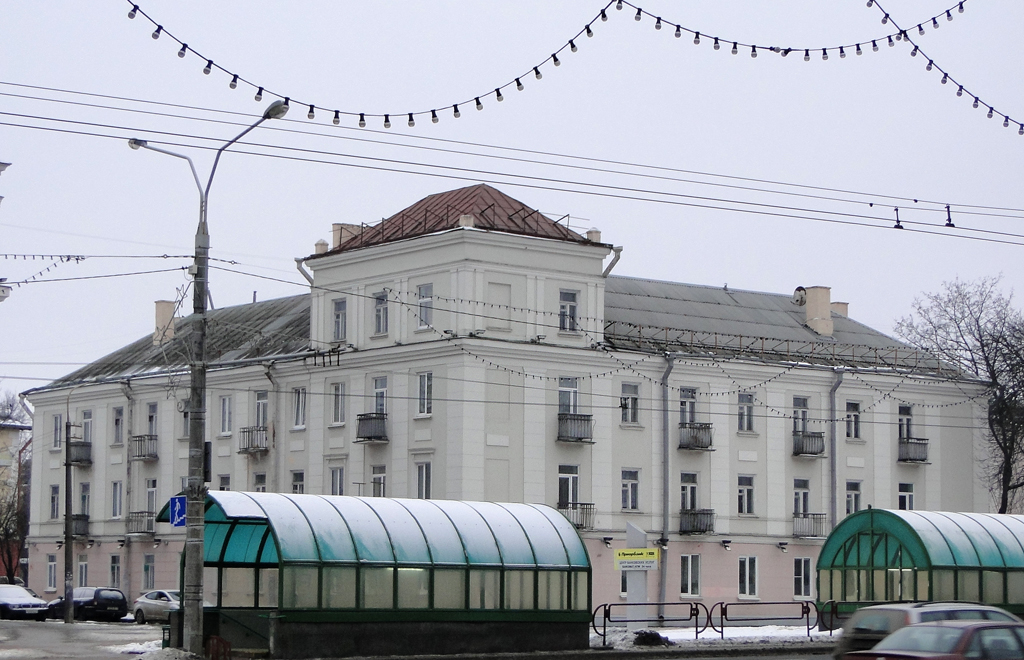 Минск, Партизанский проспект, 116 / Трудовая улица, 7