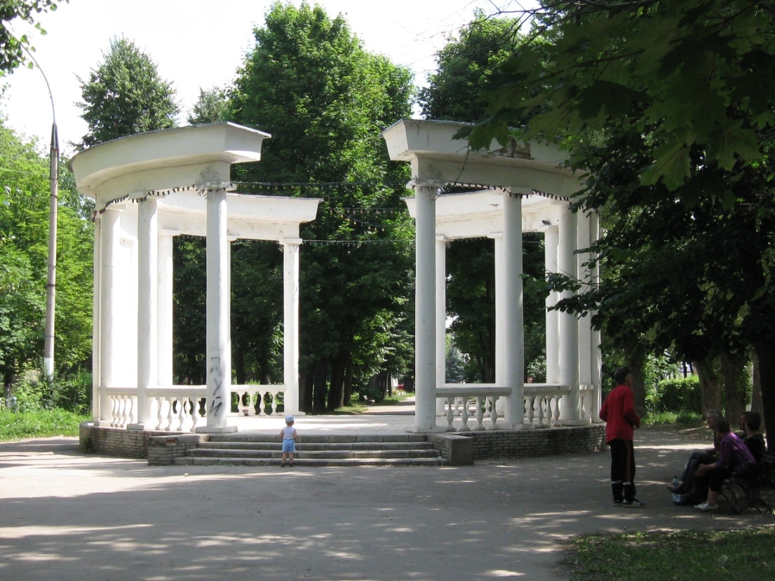 Новомосковск, Комсомольская улица, Ротонда