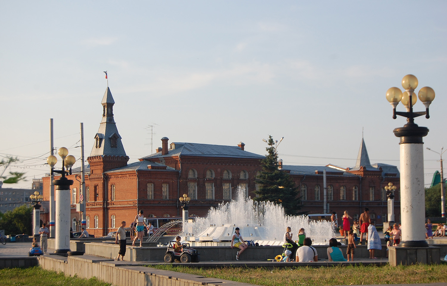 Омск, Думская улица, 1