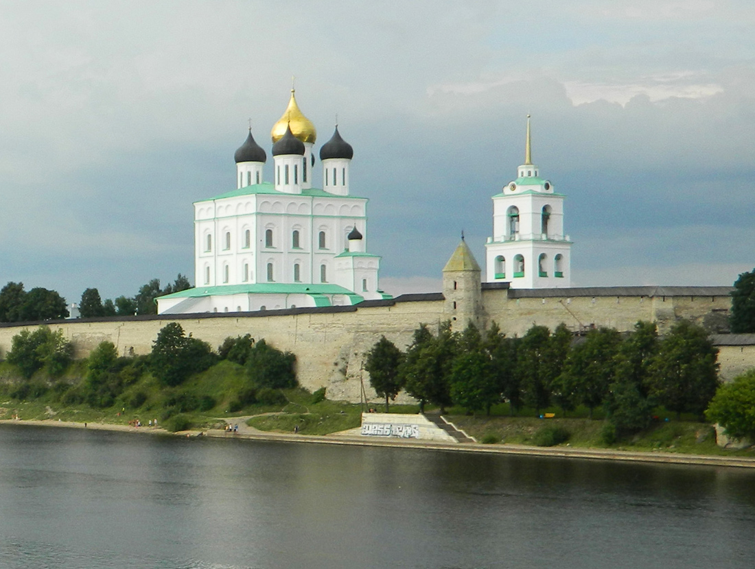 Псков, Кремль, 2/1; Кремль, 3; Кремль, 1/1
