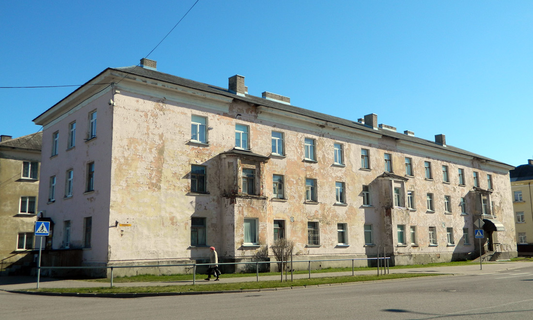 Кивиыли, Keskpuiestee, 35