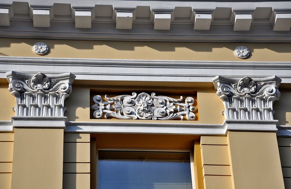 Charków, Улица Дарвина, 23