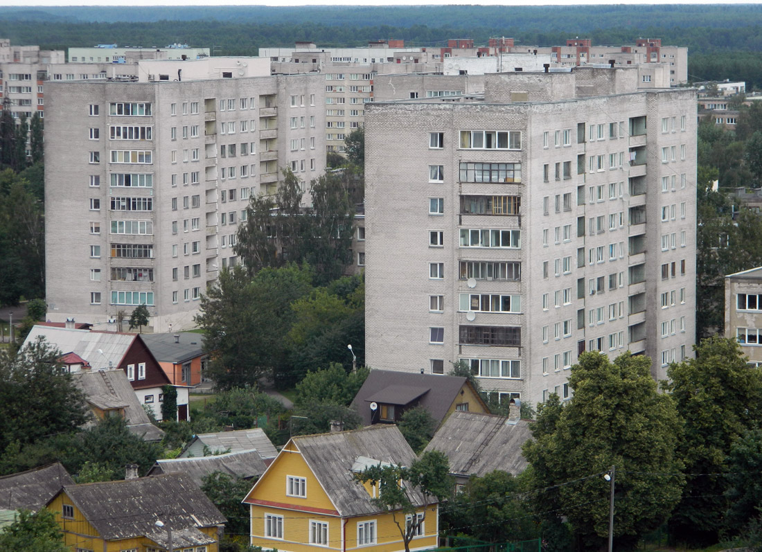 Нарва, Kangelaste prospekt, 8b; Kangelaste prospekt, 10b