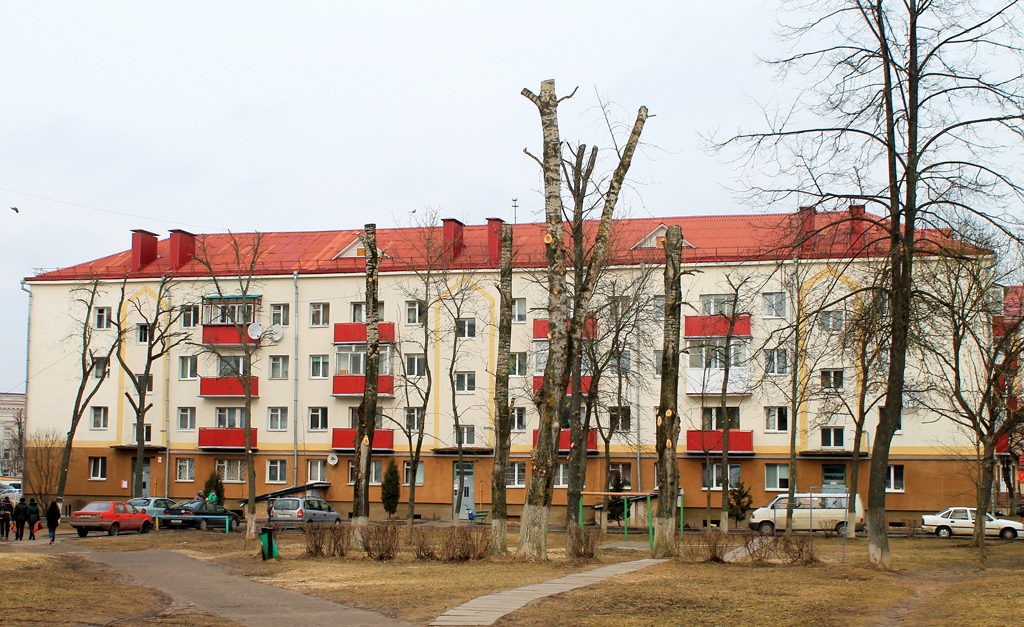 Молодечно, Улица Льва Толстого, 1