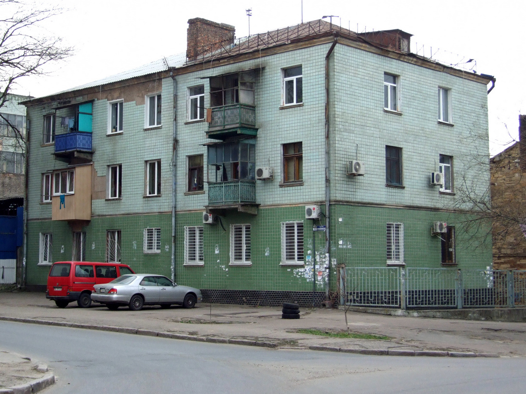 Одесса, михайлівська вулиця, 2 / Михайлівська площа