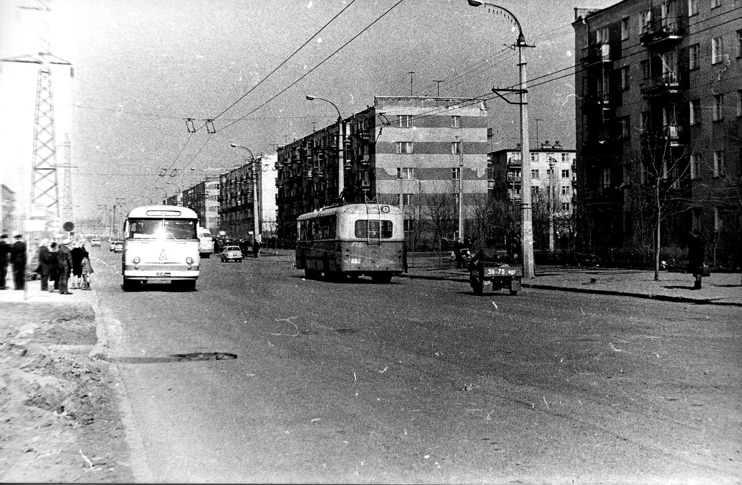 Одесса, Вулиця Космонавтів, 7