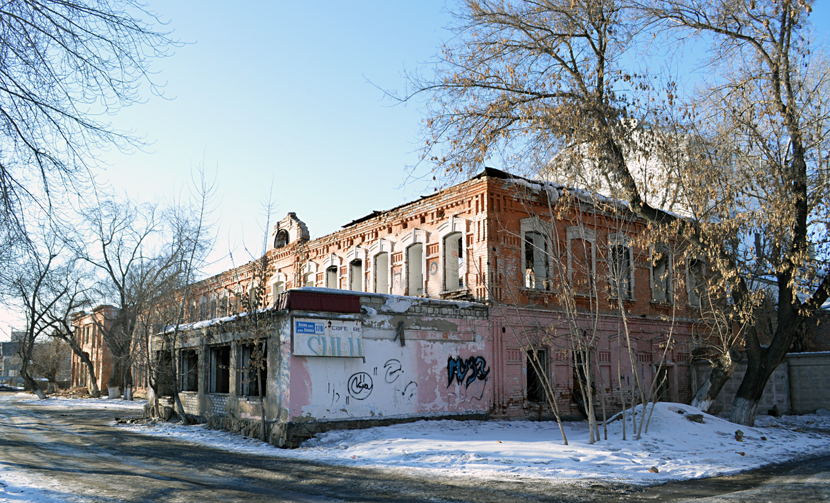 Павлодар, Улица Ленина, 170