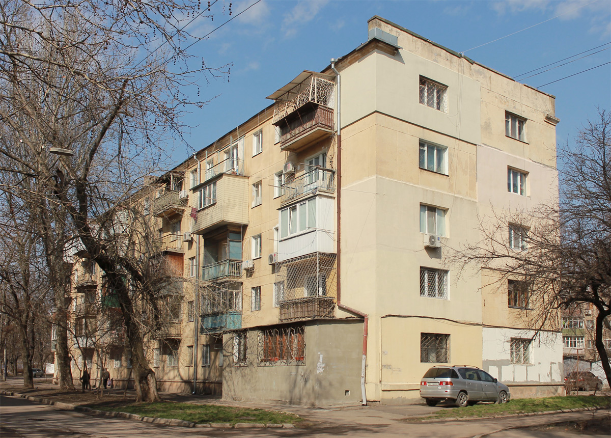 Odesa, Лунний провулок, 6