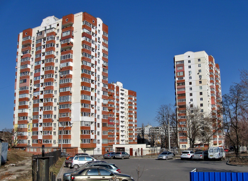 Харьков, Проспект Тракторостроителей, 94В (секции А-Б-В); Проспект Тракторостроителей, 94В (секция Г)