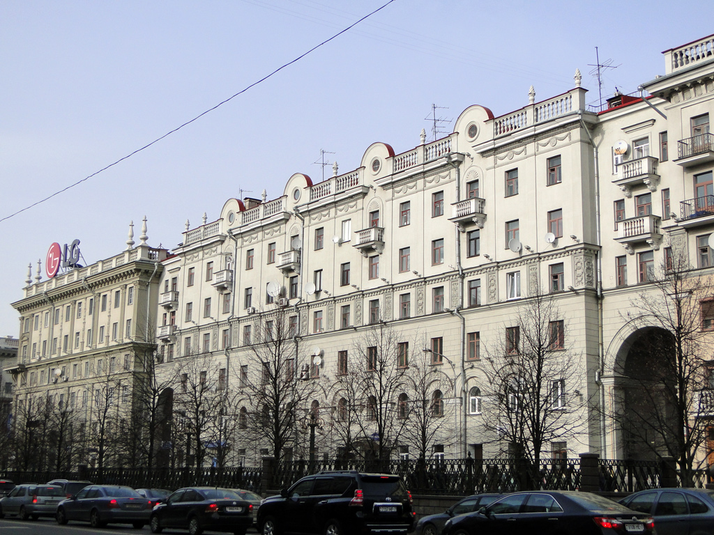 Минск, Улица Ленина, 9; Проспект Независимости, 22 / Улица Ленина, 7 / Улица Энгельса, 10