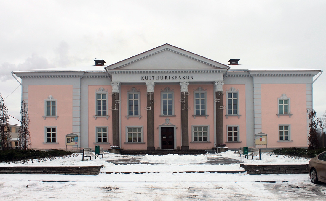 Кейла, Keskväljak, 12