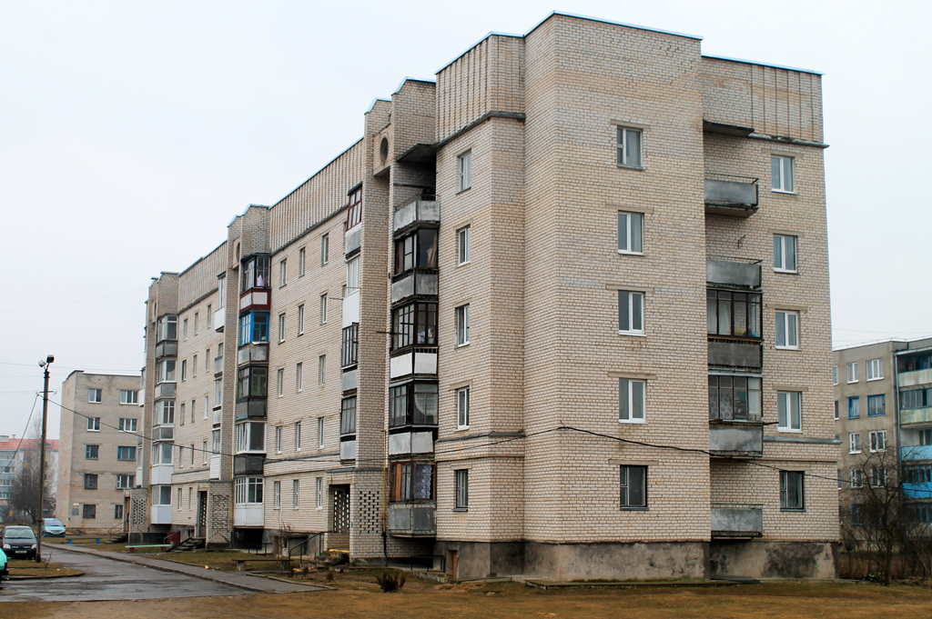 Поставы, Юбилейная улица, 2