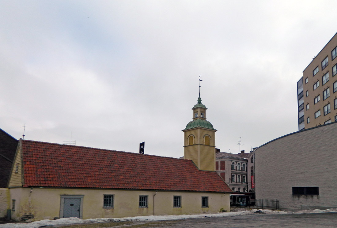 Таллин, Tartu maantee, 16