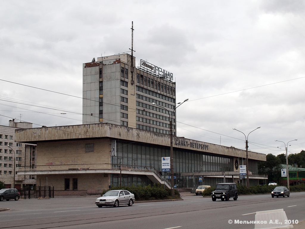 Санкт-Петербург, Проспект Обуховской Обороны, 195; Проспект Обуховской Обороны, 195