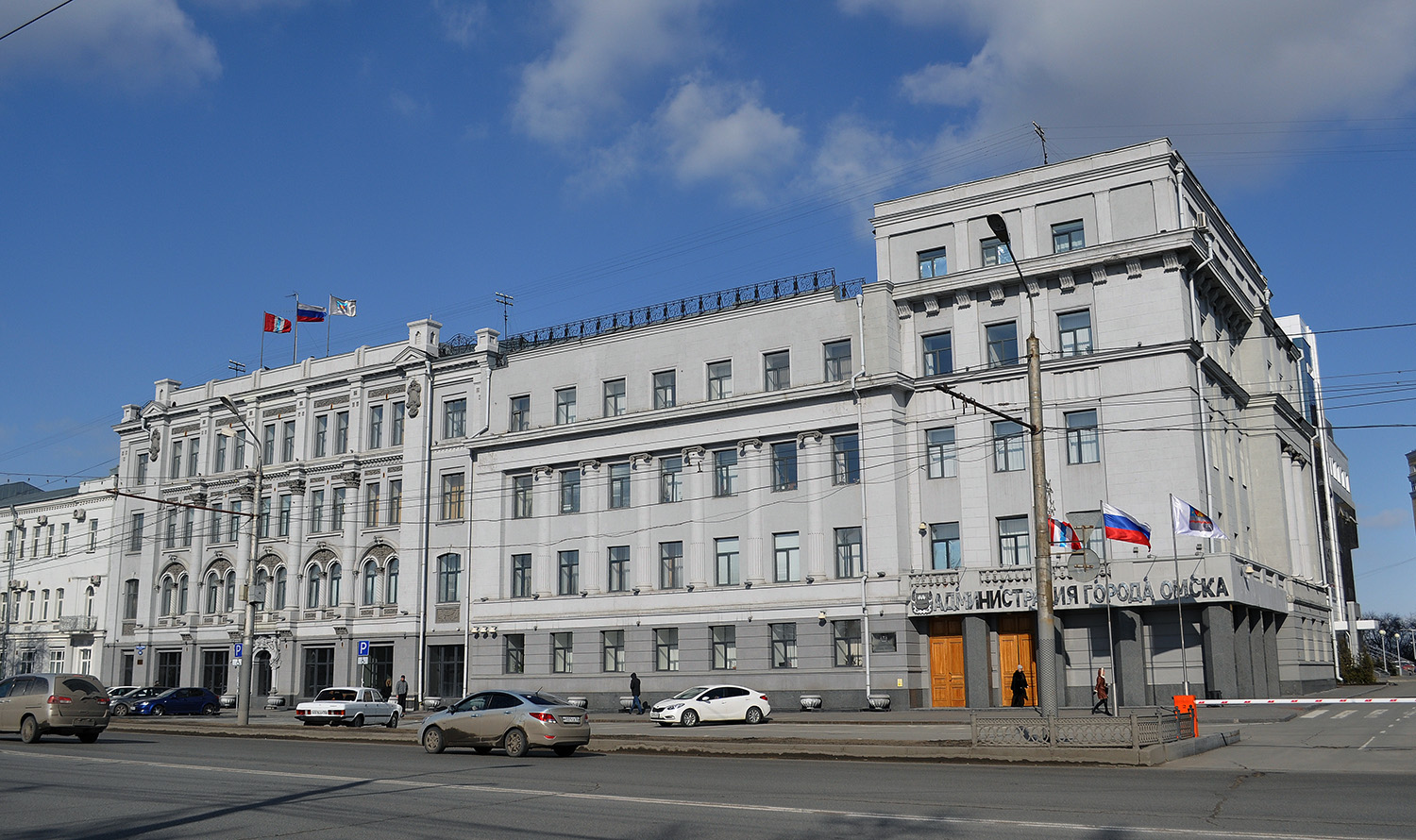 Омск, Улица Гагарина, 32; Улица Гагарина, 34