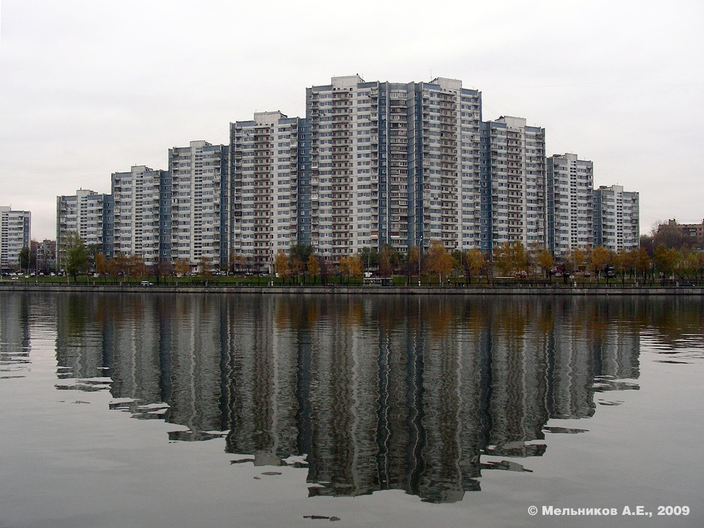 Москва, Нагатинская набережная, 48 / Якорная улица, 2 (подъезды 1 - 3); Нагатинская набережная, 48 / Якорная улица, 2 (подъезды 4 - 7); Нагатинская набережная, 48 / Якорная улица, 2 (подъезды 8 - 9)