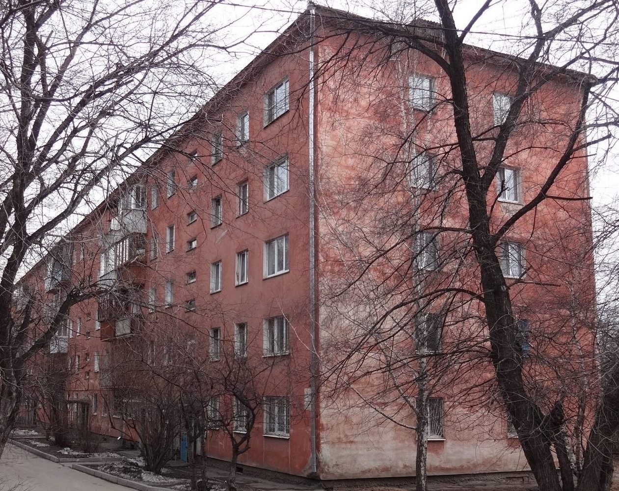 Иркутск, Улица Безбокова, 3