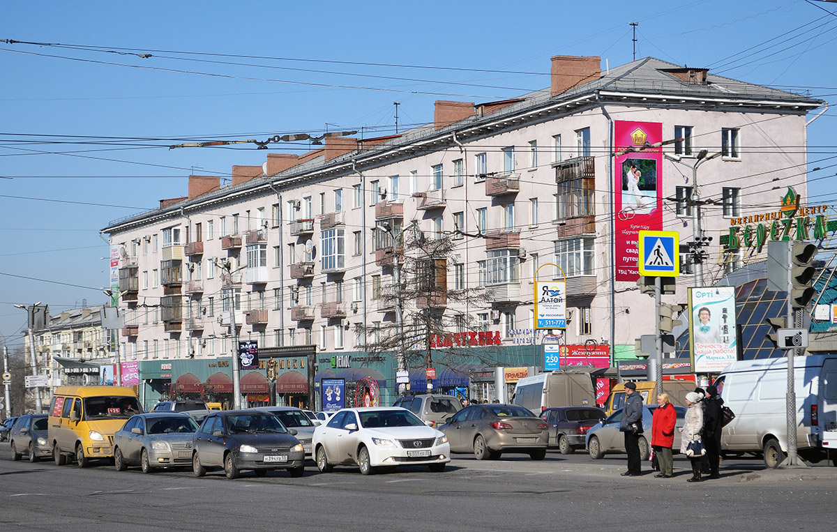 Омск, Ленинградская площадь, 3