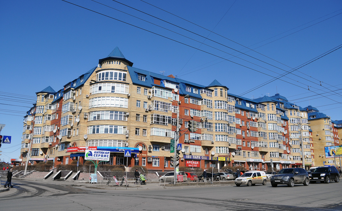 Omsk, Улица 10 лет Октября, 43