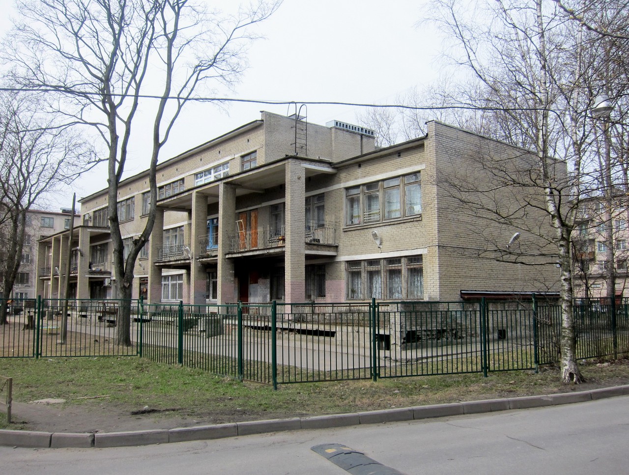 Санкт-Петербург, Народная улица, 85