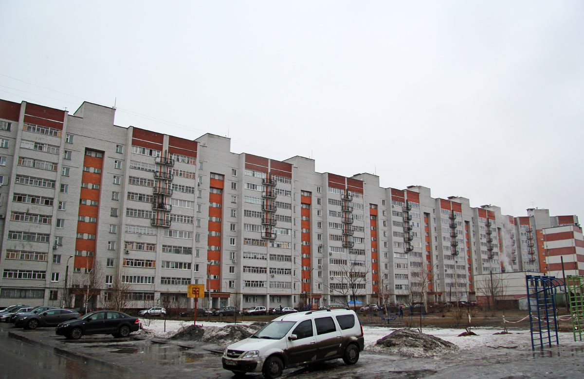 Казань, Улица Коммунаров, 2 (подъезды 7-15)
