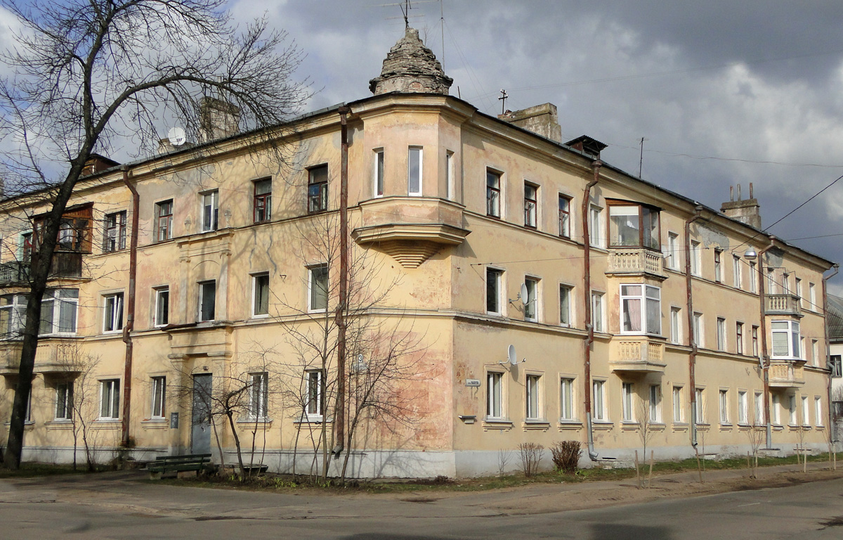 Минск, Стахановская улица, 3 / Улица Чеботарёва, 12