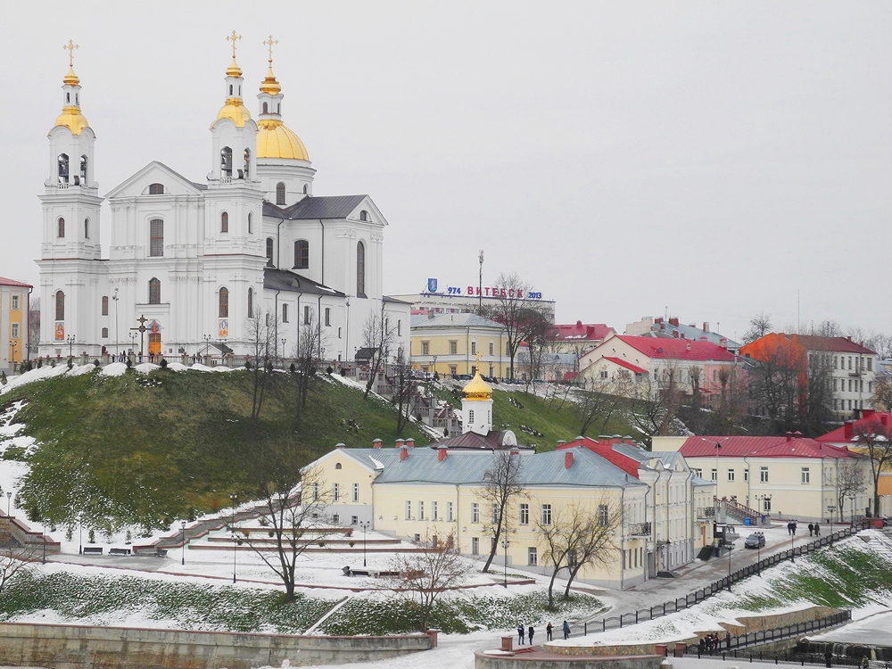 Витебск, Улица Комиссара Крылова, 9; Улица Толстого, 15
