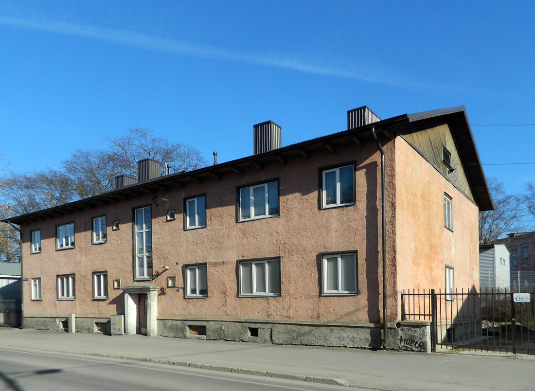 Tallinn, Majaka põik, 4