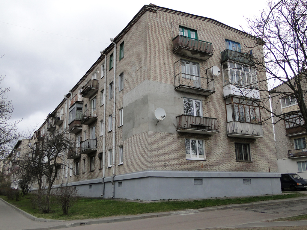 Минск, Улица Жилуновича, 33