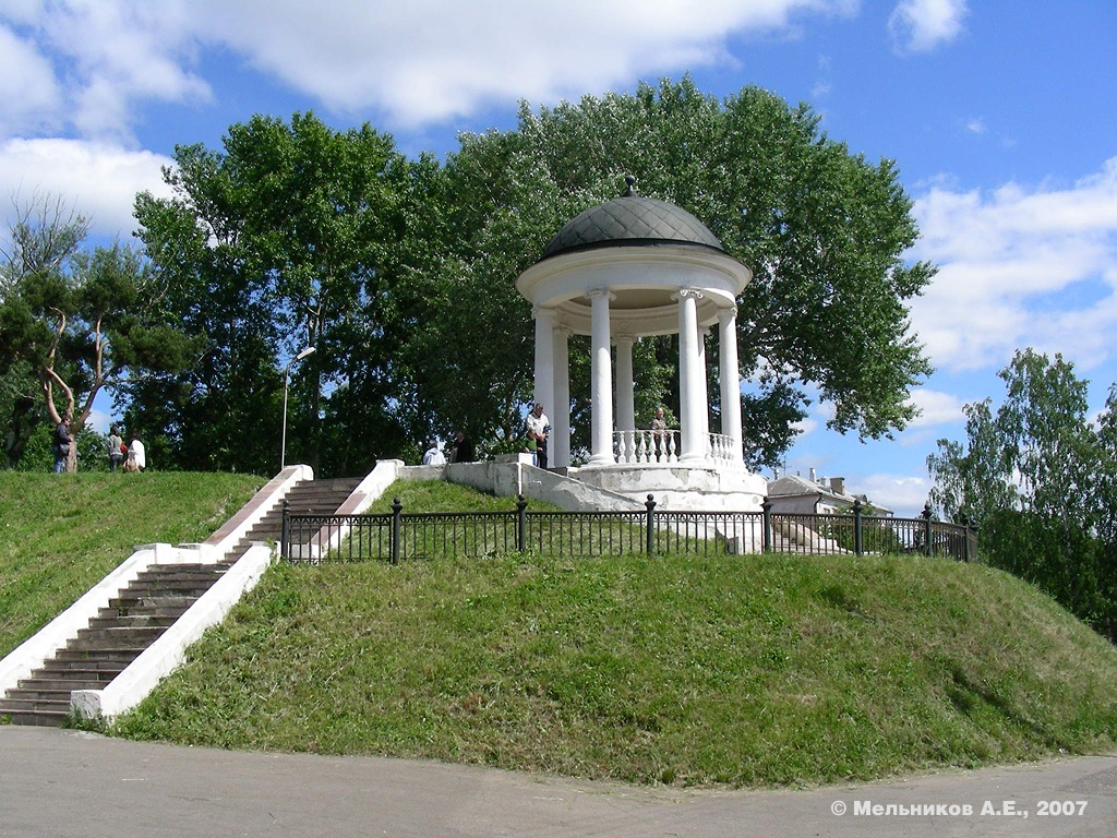 Кострома, Улица 1 Мая, беседка Островского