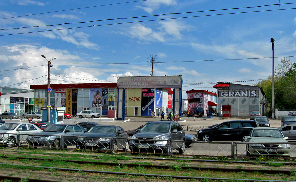 Харьков, Торговый центр "Барабашово", корп. 675