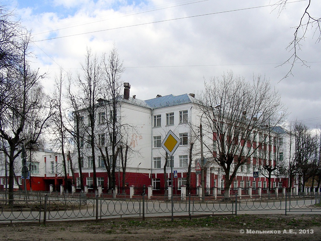 Иваново, Улица Арсения, 33 / Улица Поэта Ноздрина, 16