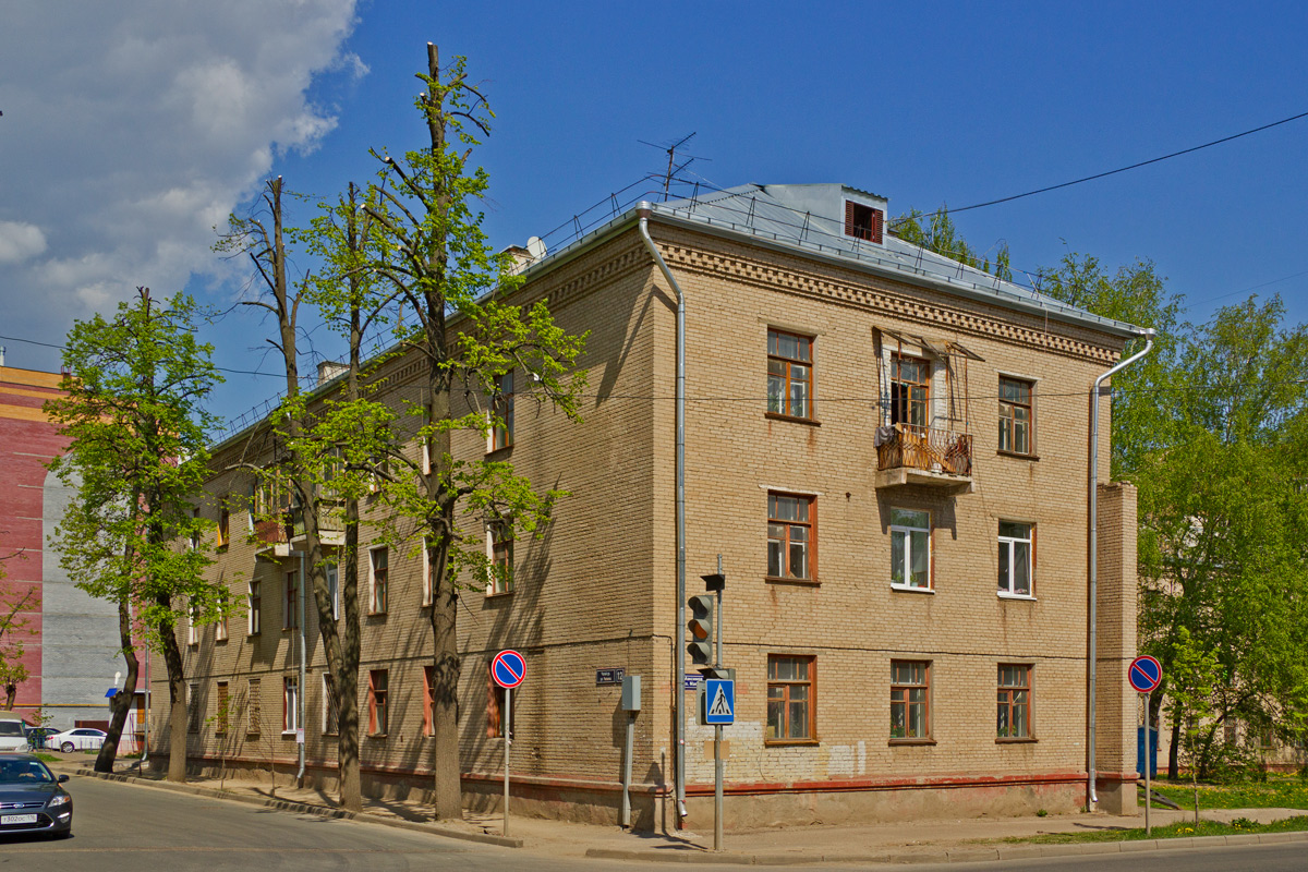 Kasan, Улица Чапаева, 12 / Улица Максимова, 42
