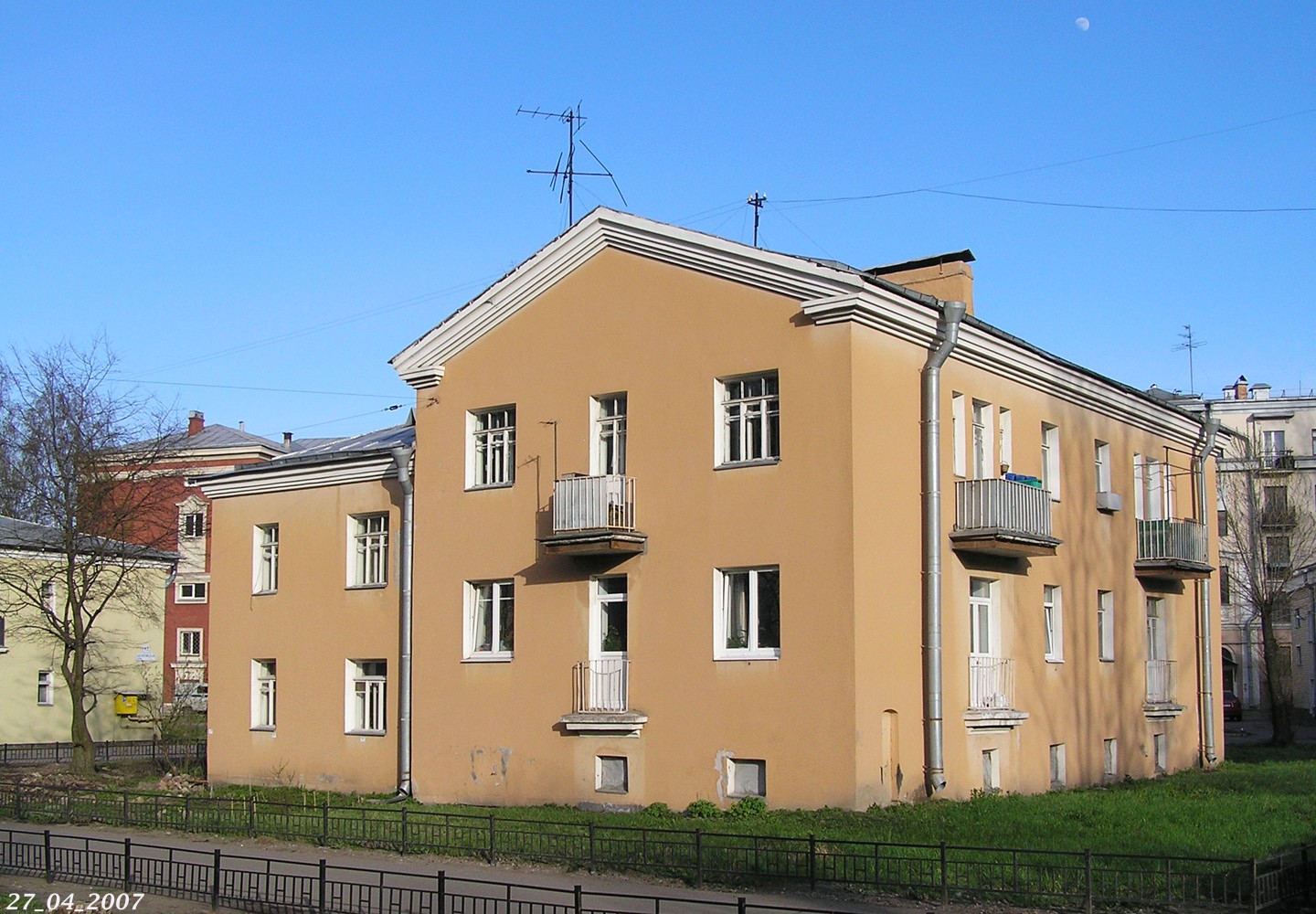 Санкт-Петербург, Дубровская улица, 9