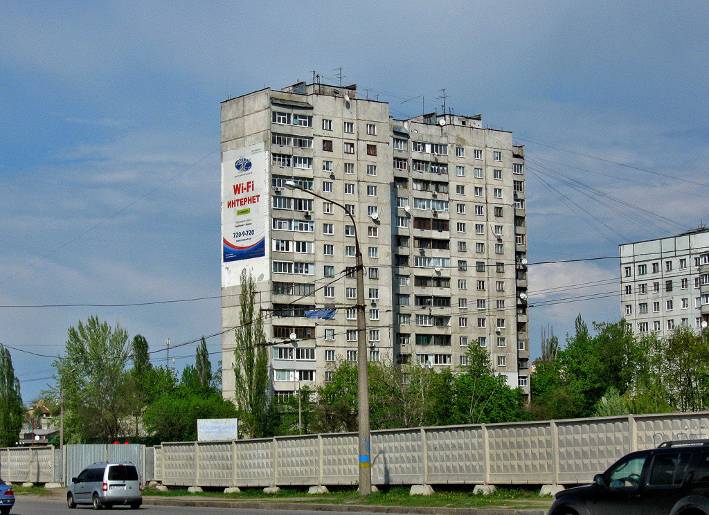 Харьков, Проспект Льва Ландау, 186 / Юбилейный проспект, 32 (п. 2); Проспект Льва Ландау, 186 / Юбилейный проспект, 32 (п. 1)