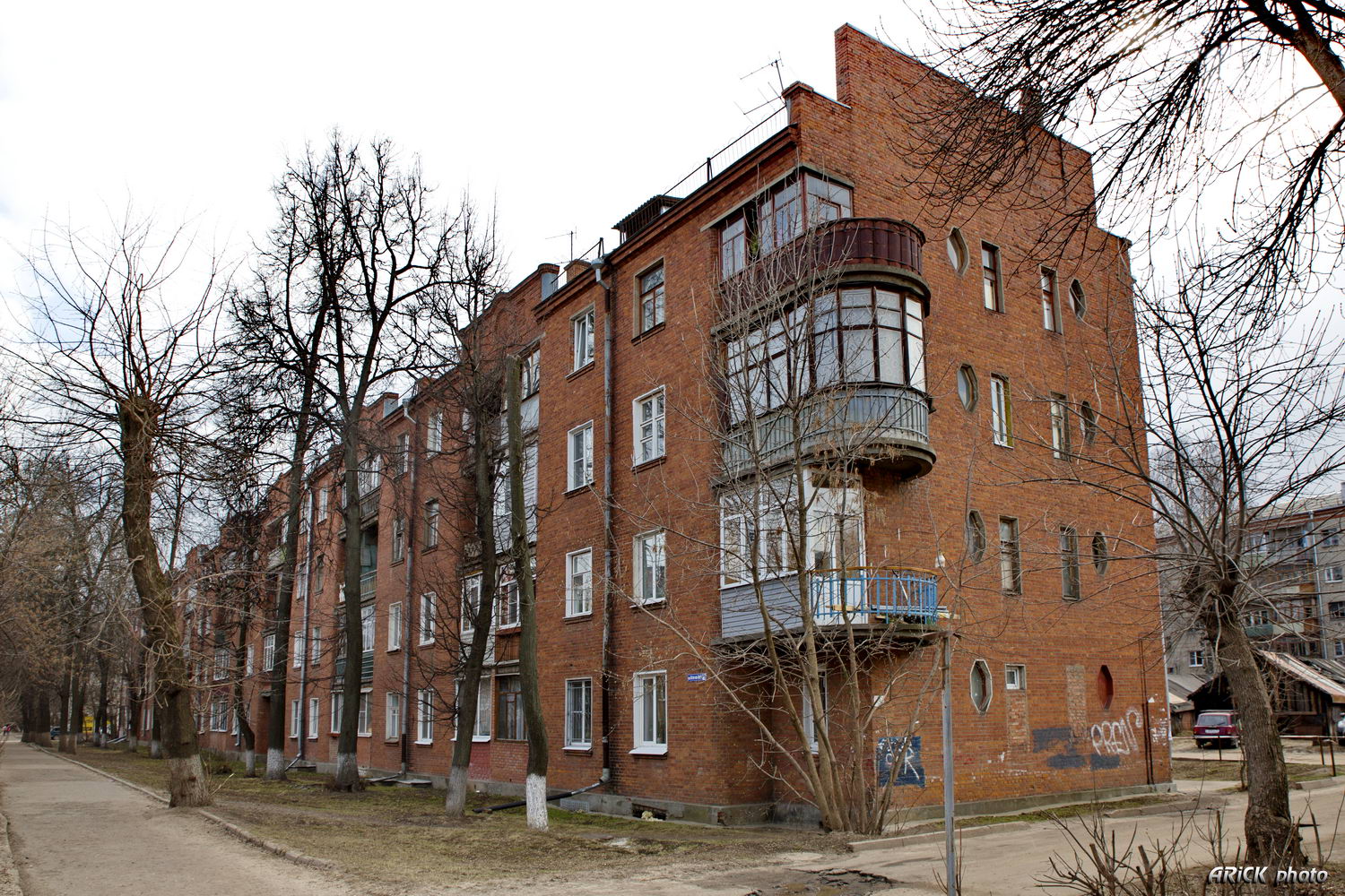 Владимир, Улица Усти-на-Лабе, 29 / Северная улица, 18