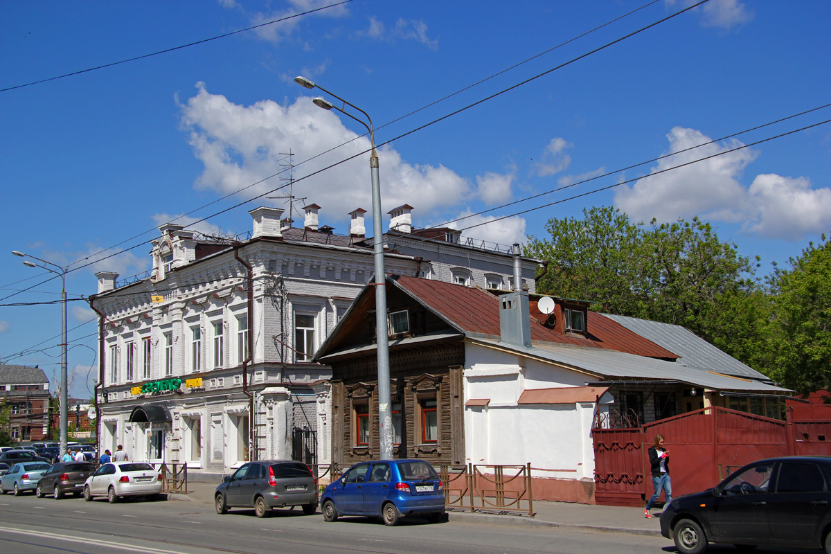 Казань, Улица Габдуллы Тукая, 31; Улица Габдуллы Тукая, 33