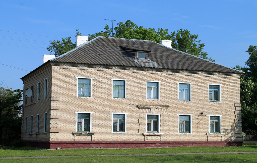 Кировск, Улица Гагарина, 7